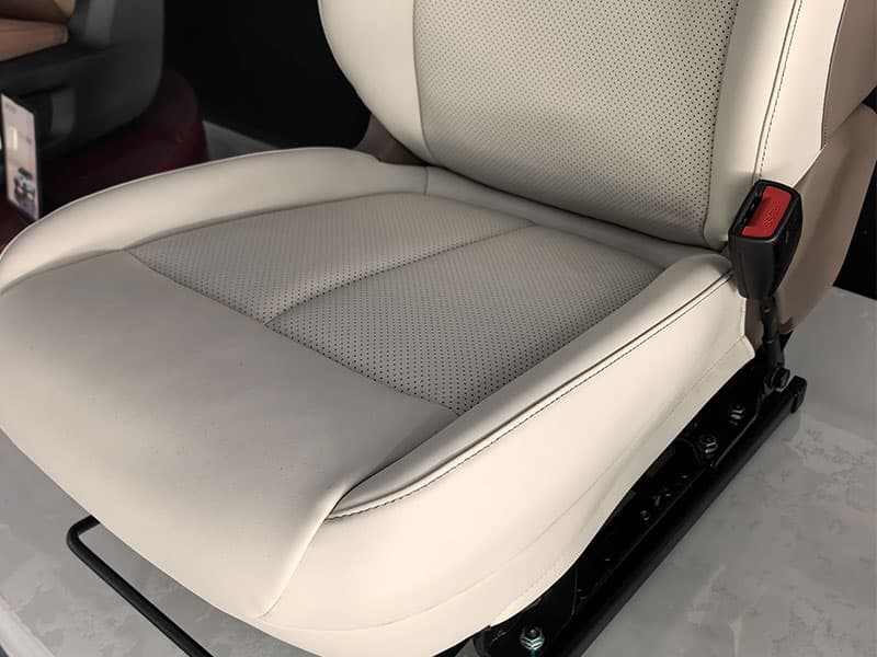 Wuling Bingo Pro Seat/white
